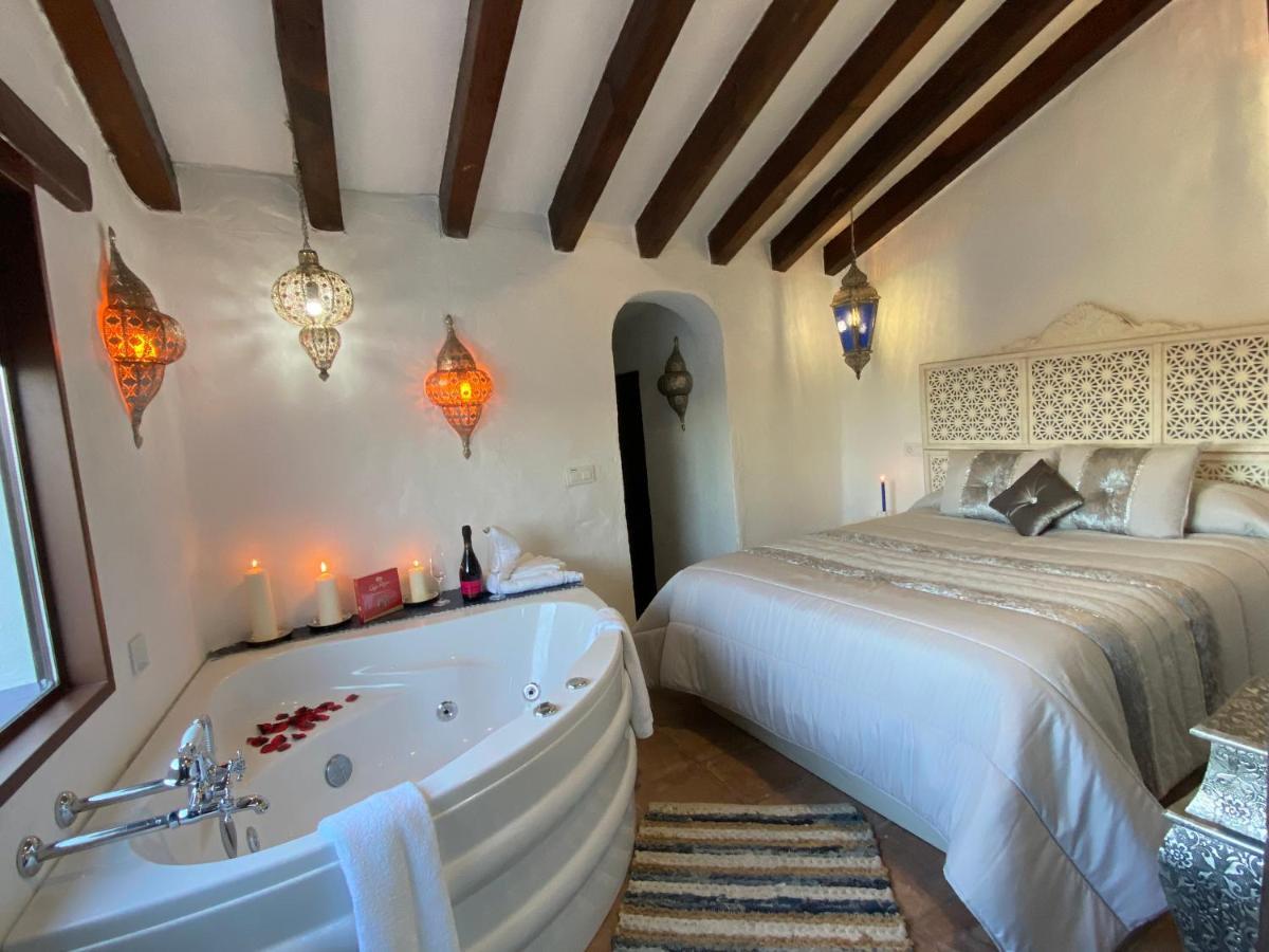 El Escondite De Martina, Aticos Romanticos Setenil De Las Bodegas Ngoại thất bức ảnh