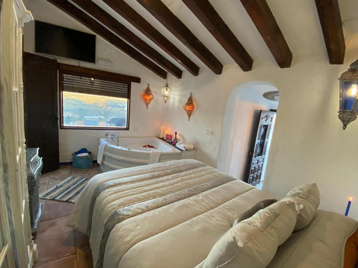 El Escondite De Martina, Aticos Romanticos Setenil De Las Bodegas Ngoại thất bức ảnh